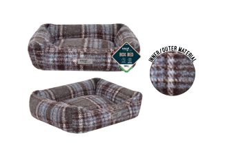 BALMORAL SQUARE PET BED SMALL 46X36X15CM