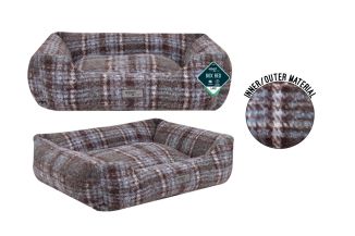 BALMORAL SQUARE PET BED LARGE 71X58X25CM